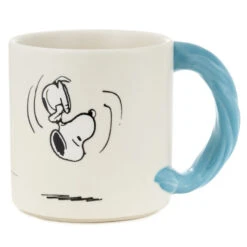 Best Seller -Hallmark Shop Peanuts Linus and Snoopy Dimensional Blanket Mug 1PAJ2159 02